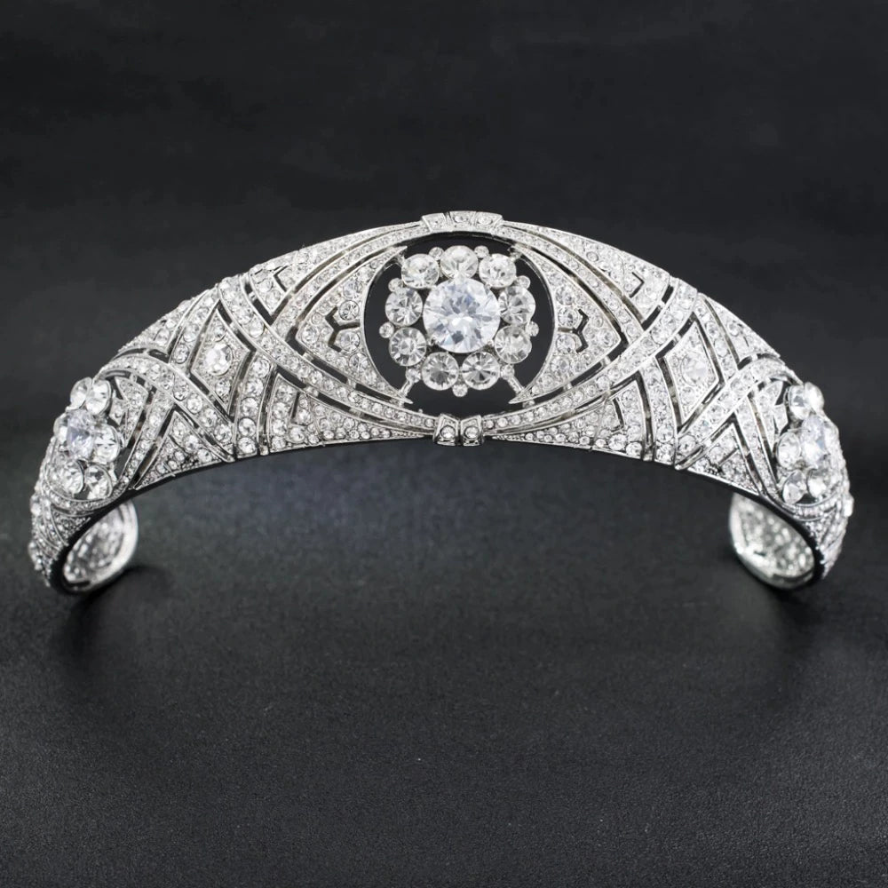 Which royal tiara did Meghan Markle wear?