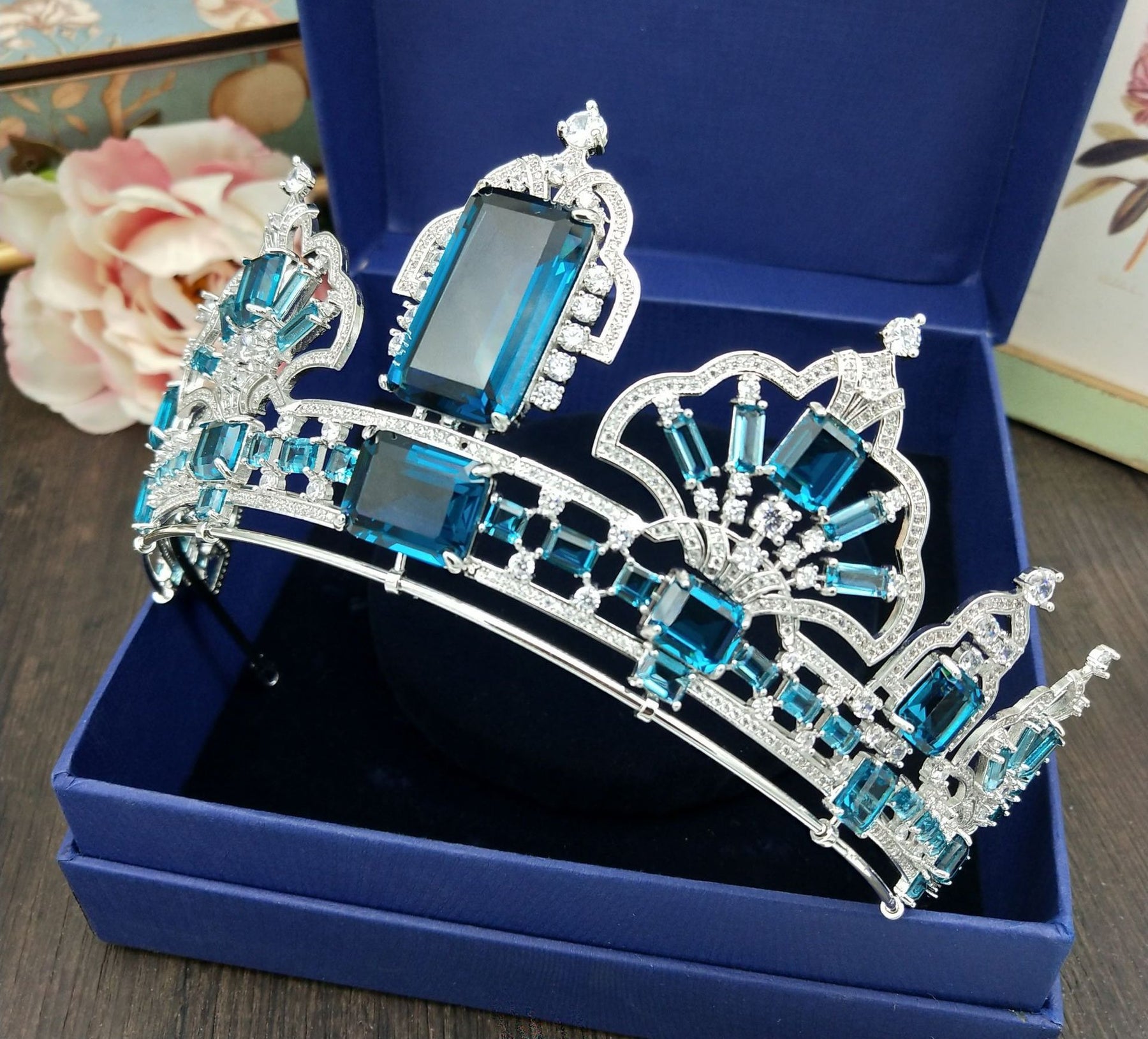 Tiara & Crown Replicas - Shop Princess, Queen and Duchess Tiaras – The ...