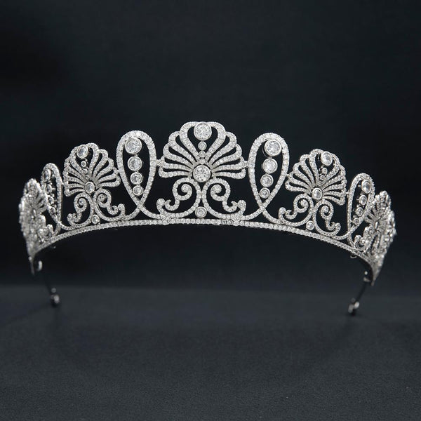 The Japanese HoneySuckle Tiara - The Royal Look For Less