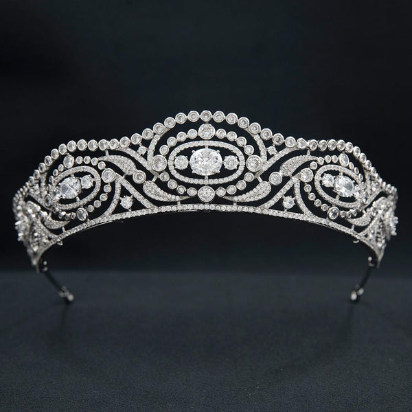 Duchess of Calabria's Tiara Replica - The Royal Look For Less